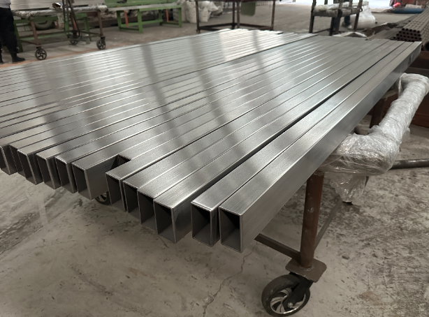 滨海新能源汽车用不锈钢方管 现货